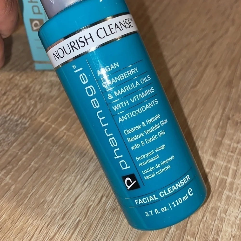 Pharmagel facial cleanser NEW hydrates youthful‎ glow argan oil antioxidants